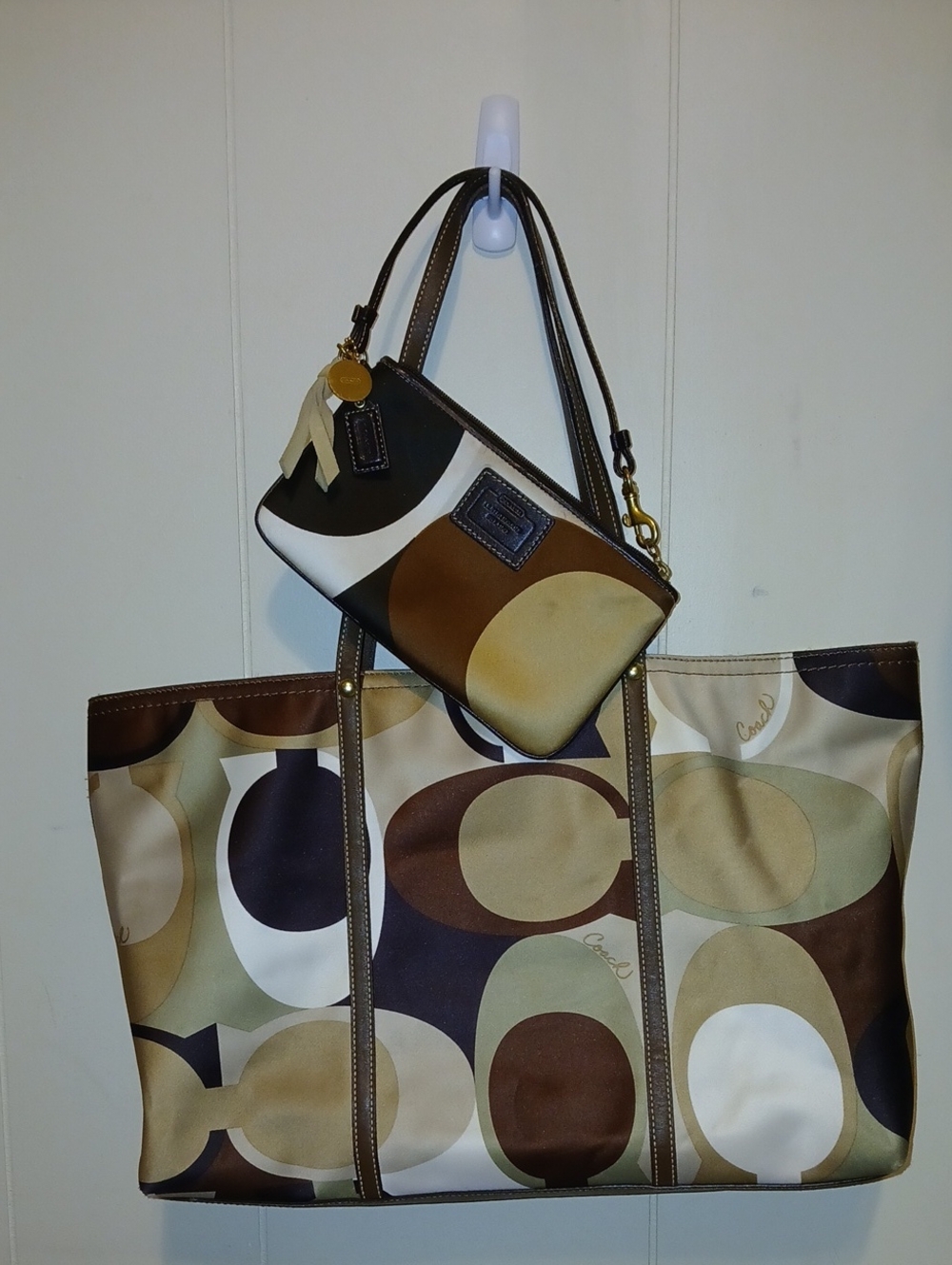 Coach Brown, Tan & Cream Signature Circle Tote with Matching Wristlet